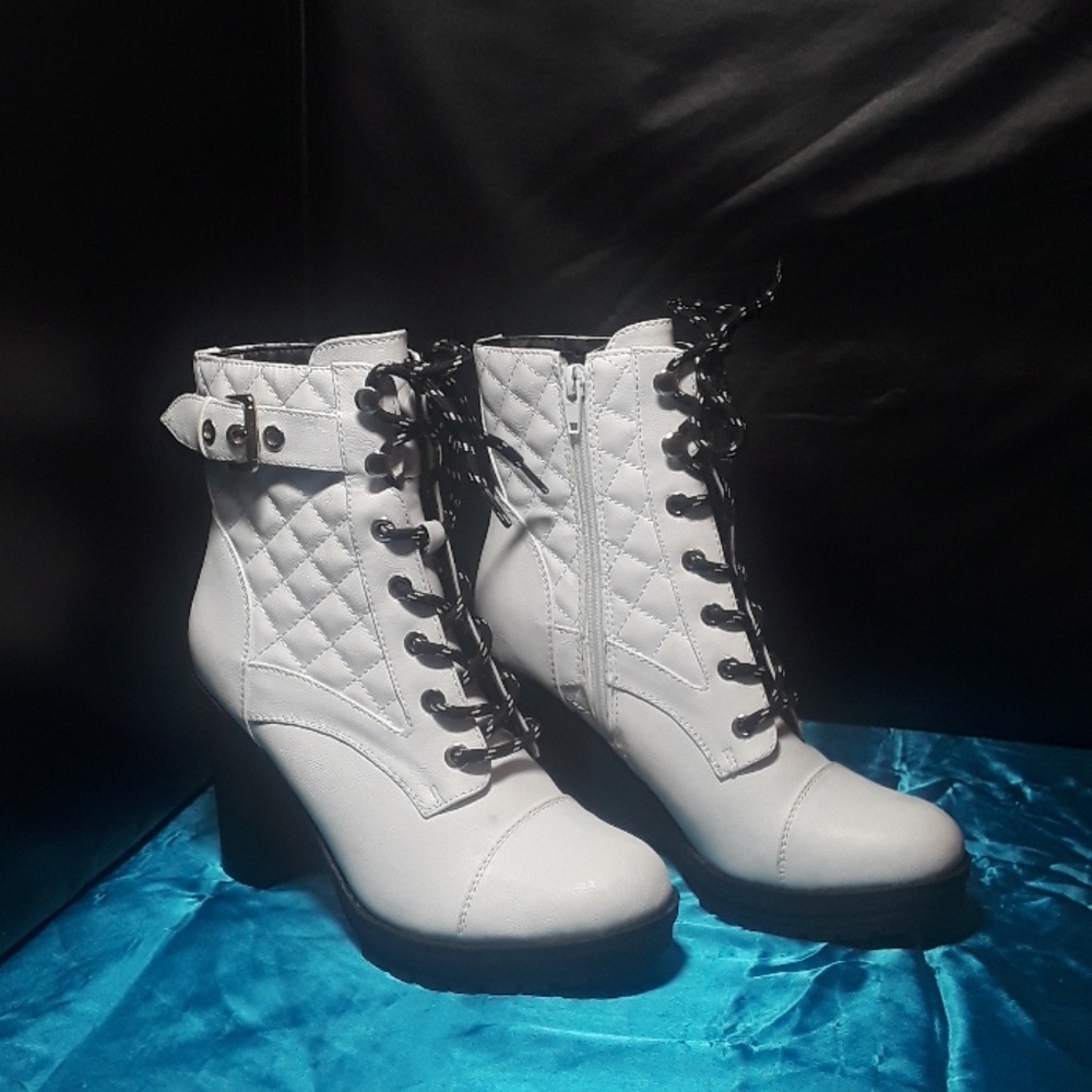 High heeled Short boots